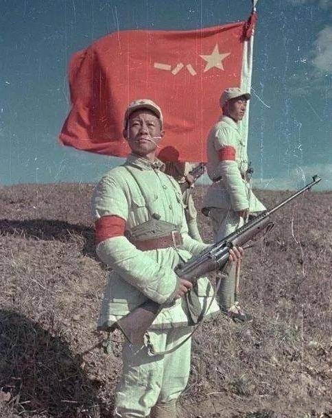 珍貴老照片再現1949年解放軍戰士的精神面貌