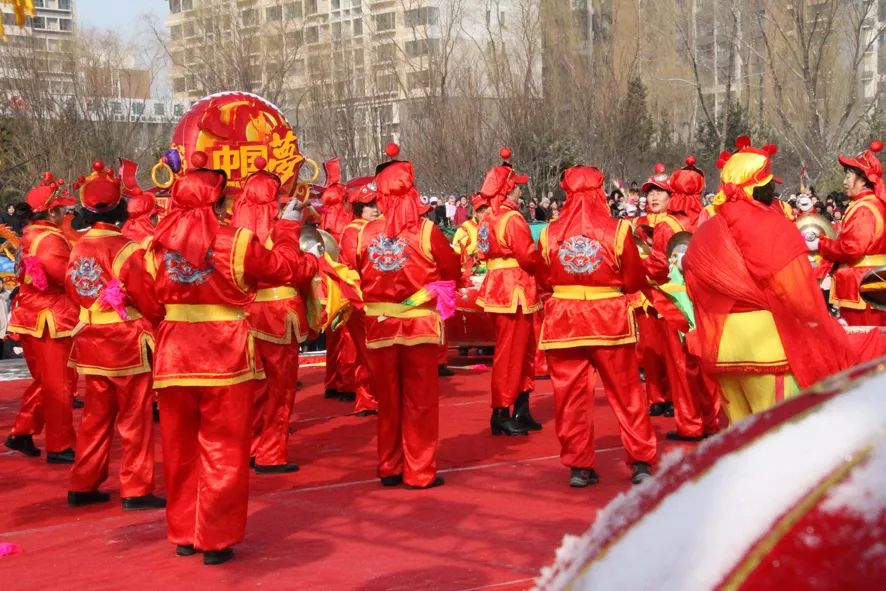 紅火中國年宣府春滿園海量圖片視頻敲鑼打鼓扭秧歌歡天喜地鬧元宵