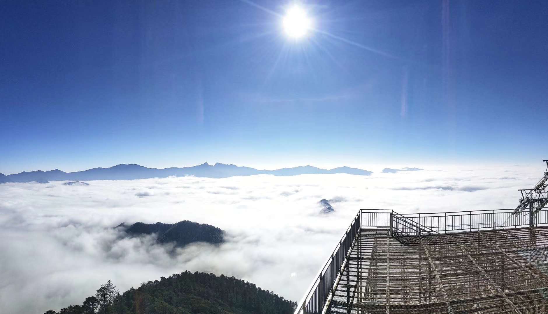 雅安天全县喇叭河,选对了时机去就是云海雪山蓝天