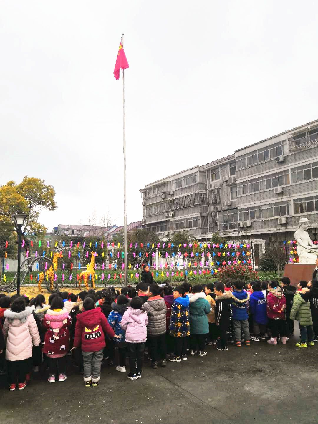 搬经镇常青小学图片