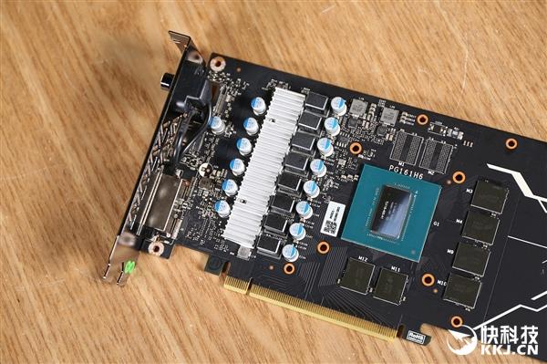 七彩虹igame gtx 1660 ti ultra 6g顯卡擁有3個接口,分別是1個dp接口