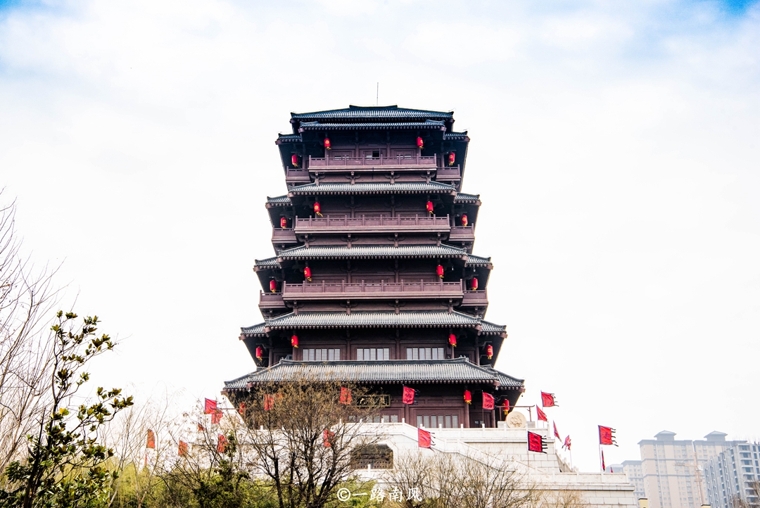 原創
            西安有個新晉網紅景點，內藏兩千多年前的長安城牆遺址！ 旅遊 第5張