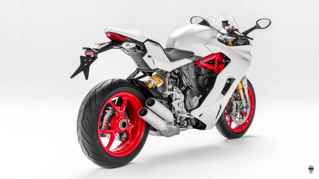 街車檔案2019款ducatisupersport最像仿賽的街車