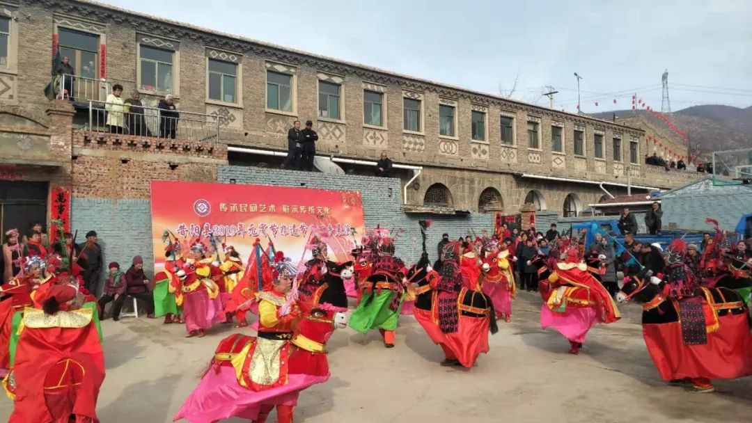 昔阳长岭古村非遗节目展演文化古村就是不一样