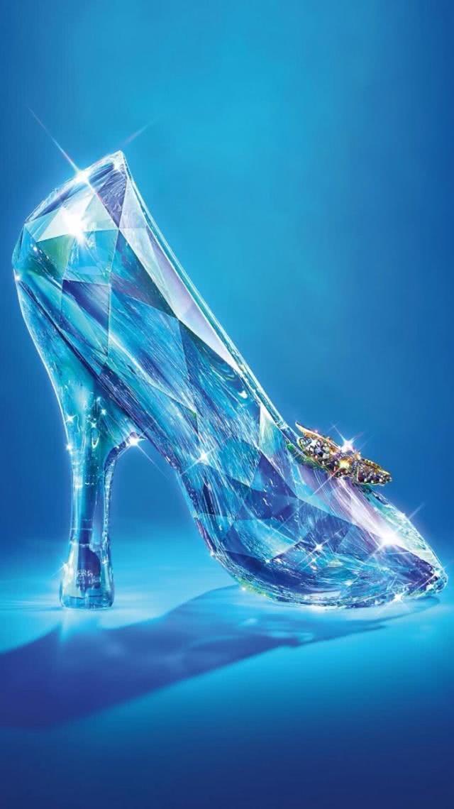 假如生日,你最想收到你男朋友送的哪双水晶鞋?测你最近什么运势最旺?