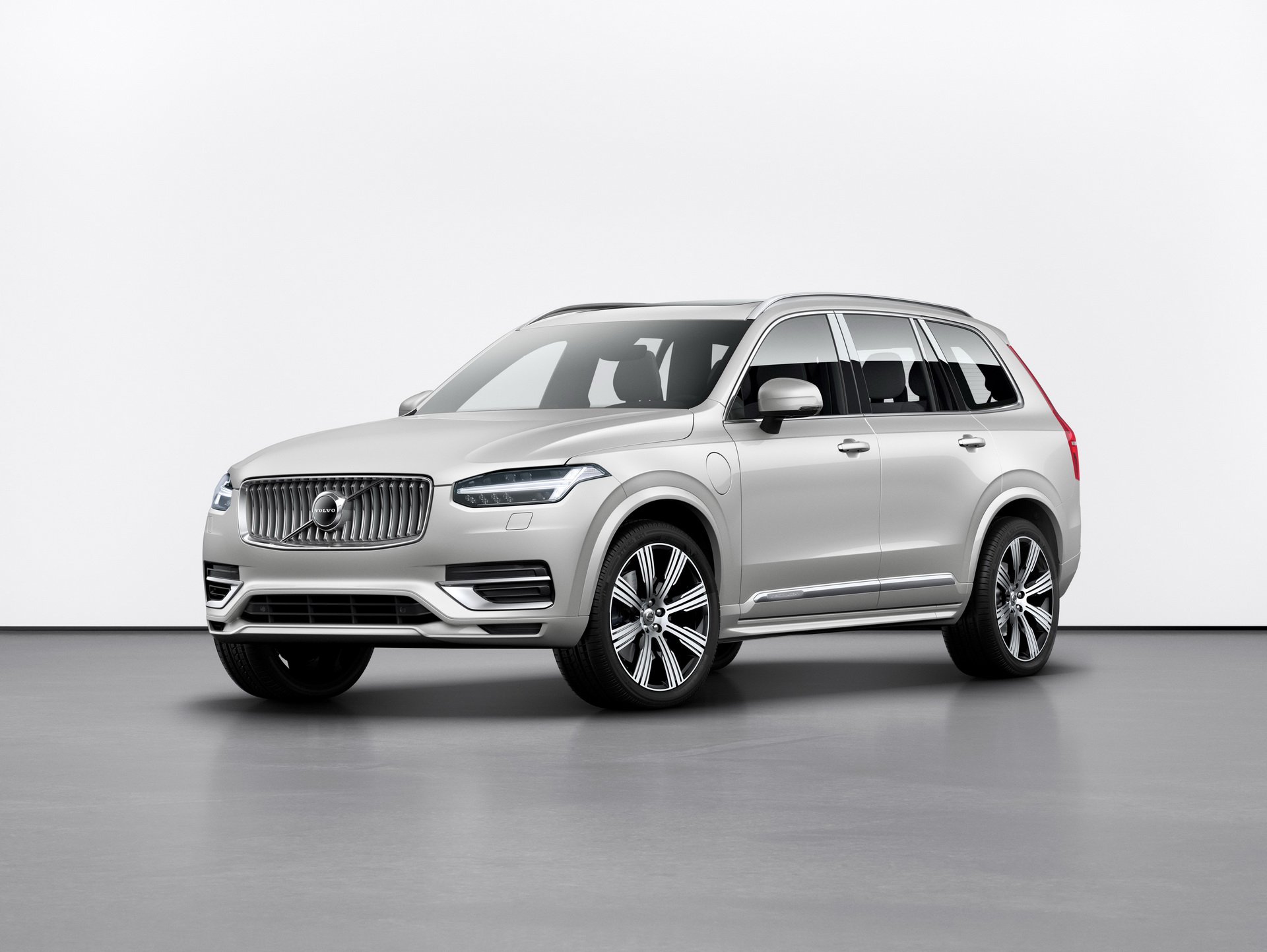 2020款沃尔沃xc90改款官图发布,新增kers系统,安全配置更高