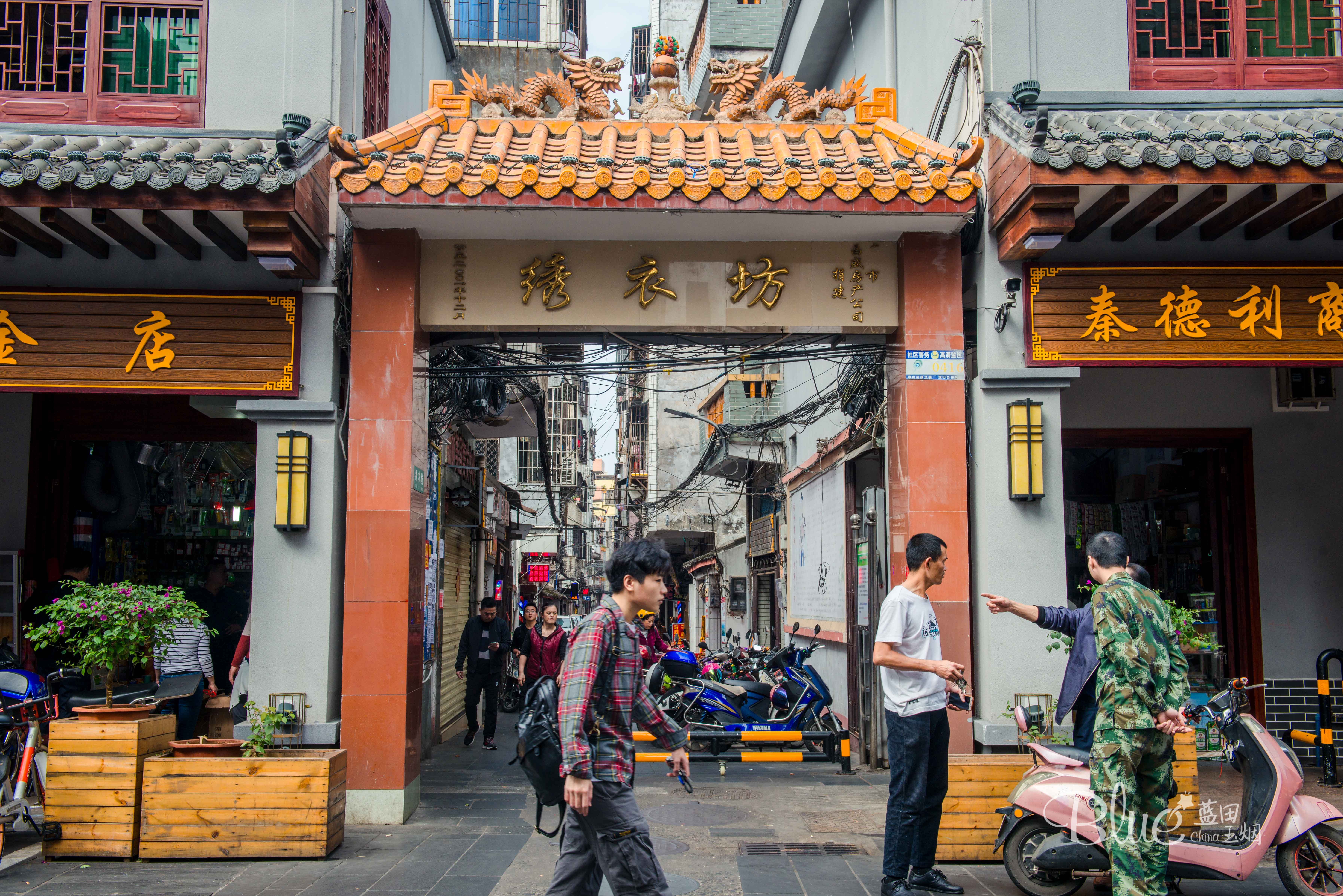 海口的绣衣坊,曾经是古代的考前培训基地,如今还留有大官宅院