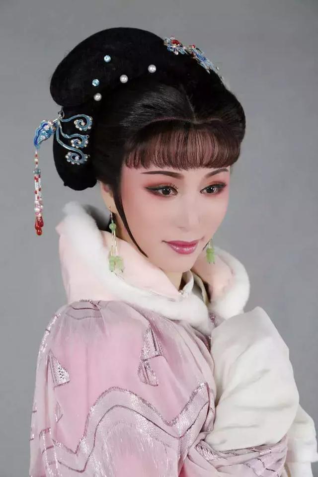 美丽女人越剧图片