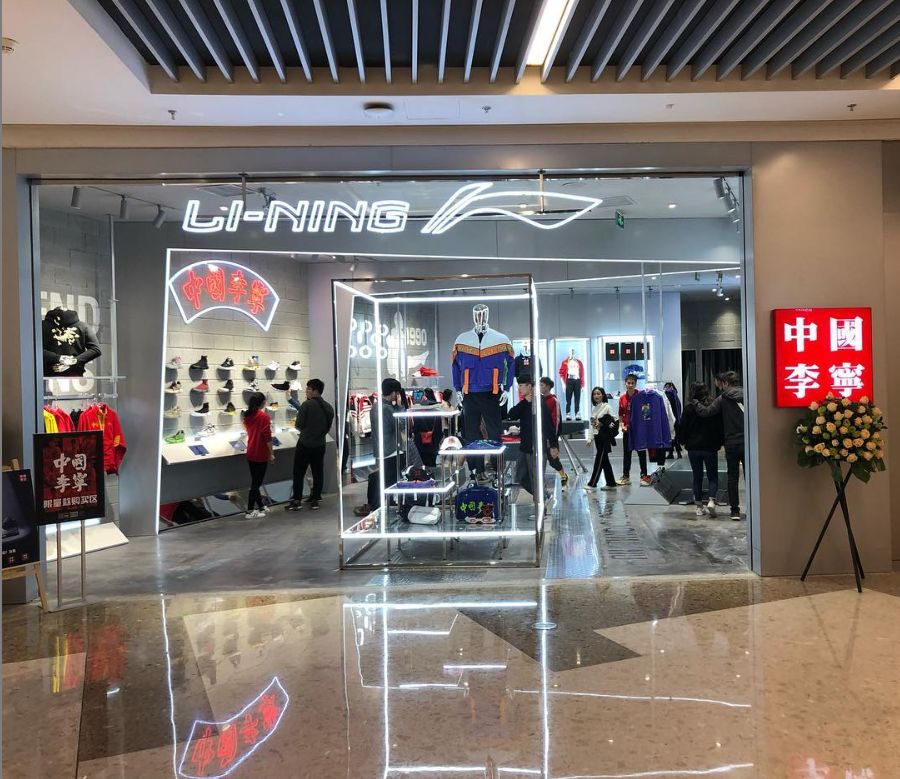 看到它家店鋪,nike慫了!_李寧