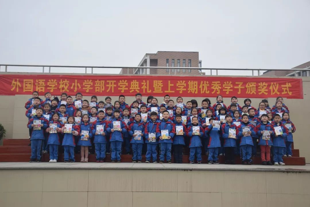 陈雨铂陈奕恺谷承晋徐尔里邱杰徐退然何锦盈五d班:管舒涵朱奕欣五e班