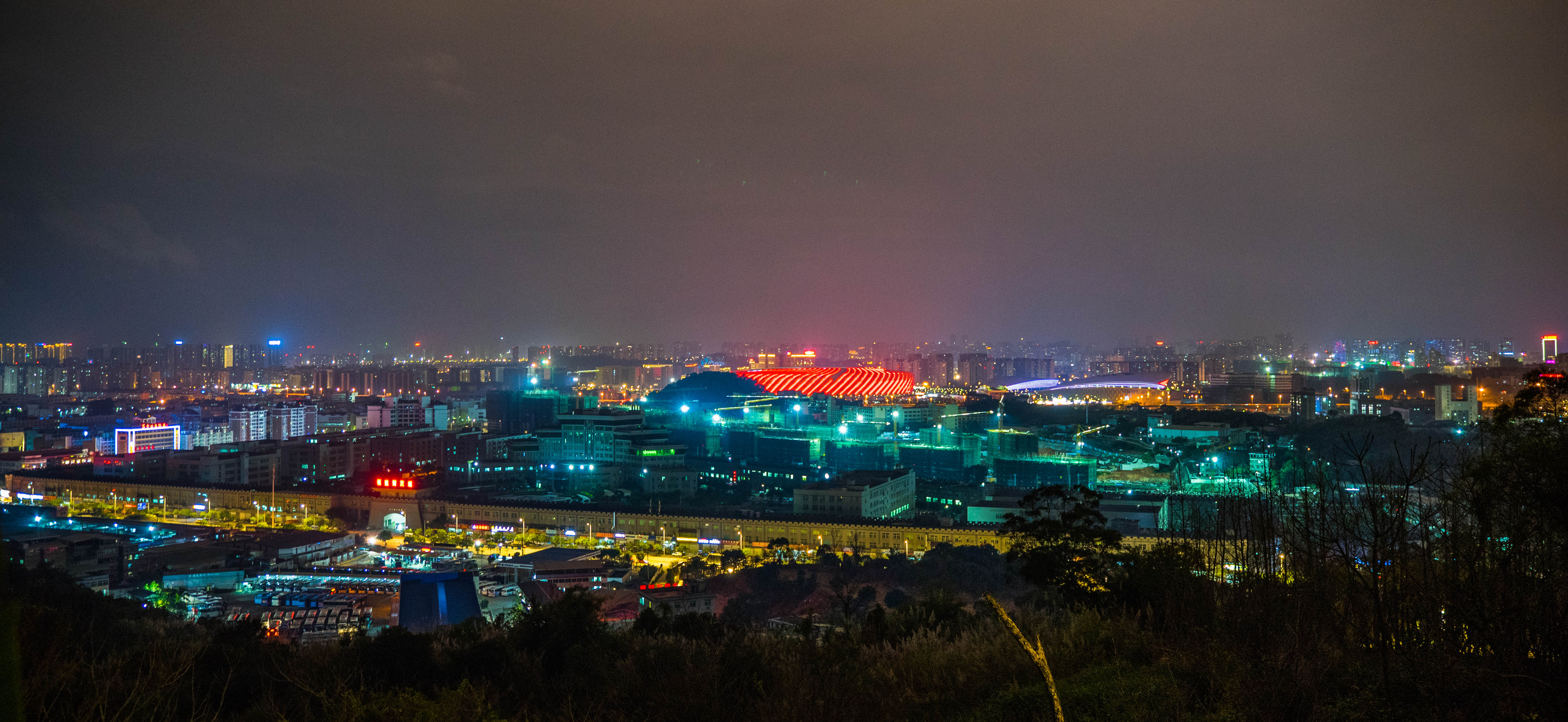 福州旅遊攻略:福州倉山高蓋山公園,登高望遠一覽福州夜景_城市