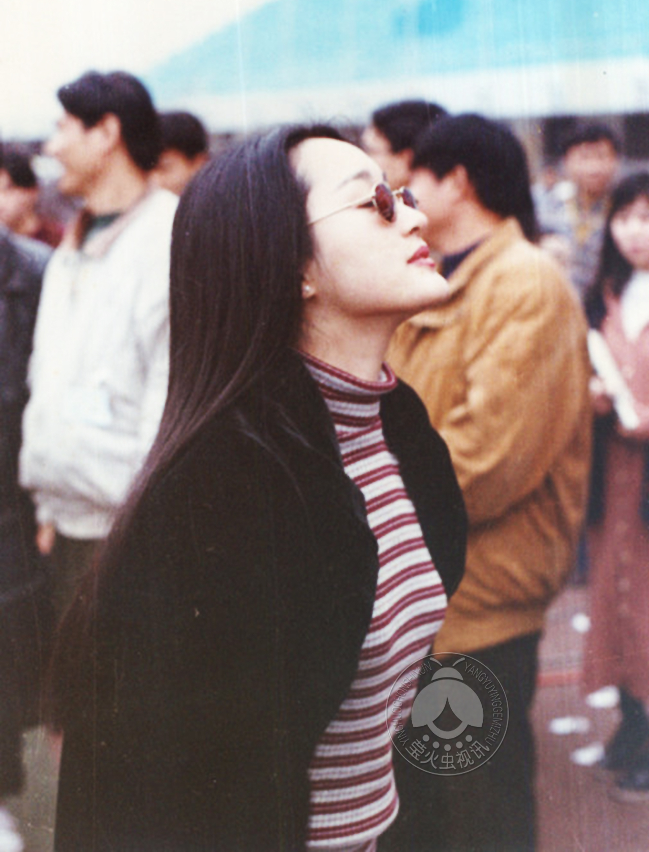 杨钰莹一组20多年前宜昌演出珍贵旧照,畅游三峡,清纯逼人