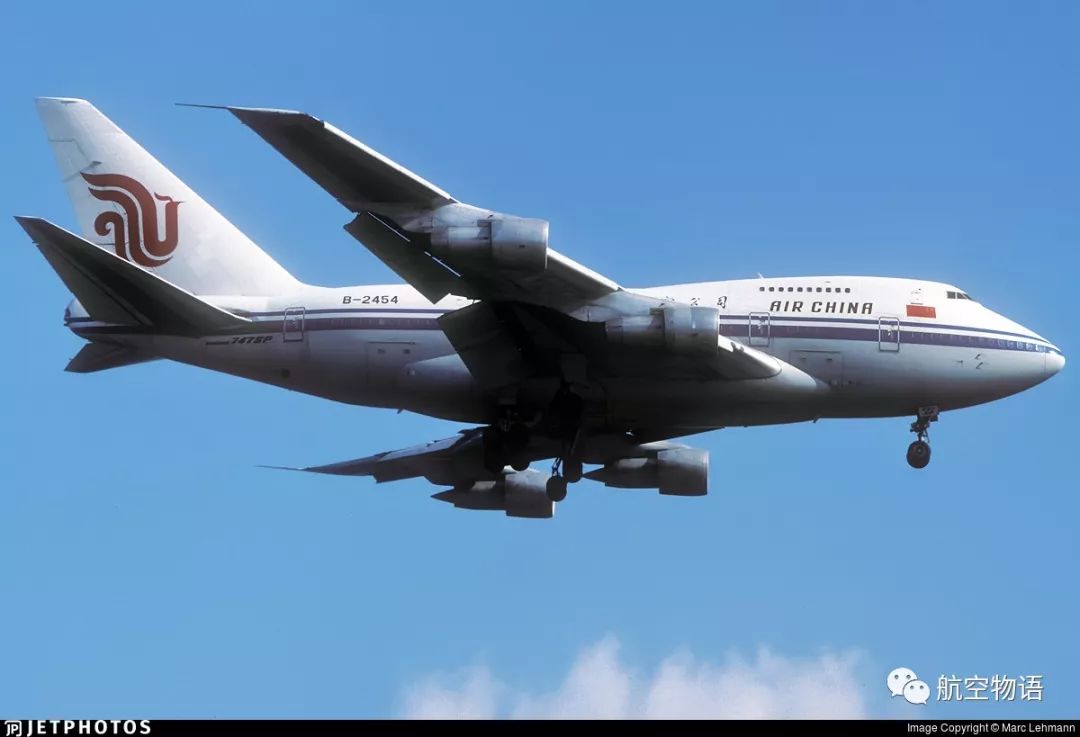 国航的747sp于2000年退役,这架飞机后来在东非国家科摩罗短暂运营,于