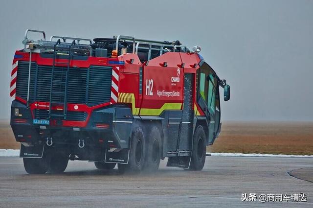 终极烈火战车双发动机1400马力卢森堡亚美洲豹机场消防车