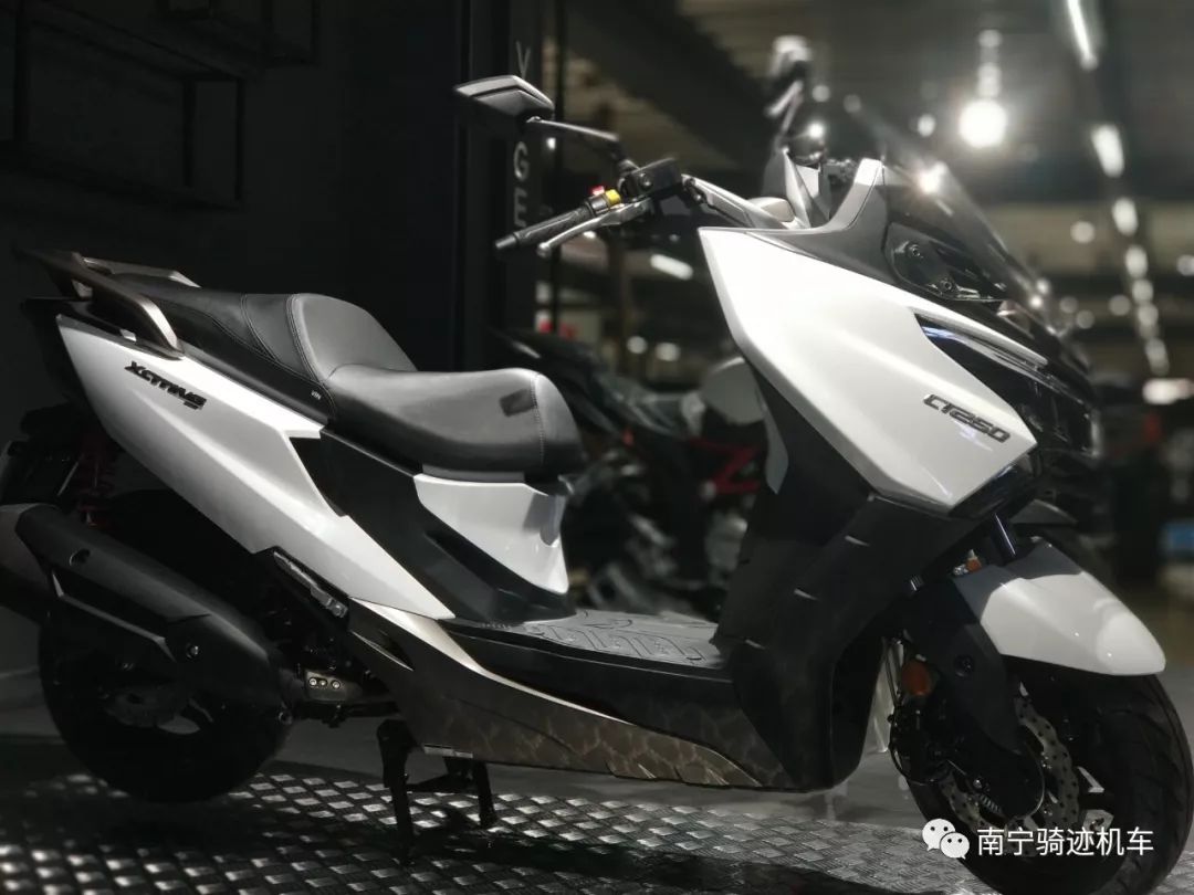 ct250南寧首發實車到店歡迎參觀光陽平踏板ct250初體驗