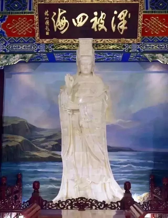 她是当地居民崇拜的对象和心安的归属.目前湄洲岛妈祖祖庙分别坐落着