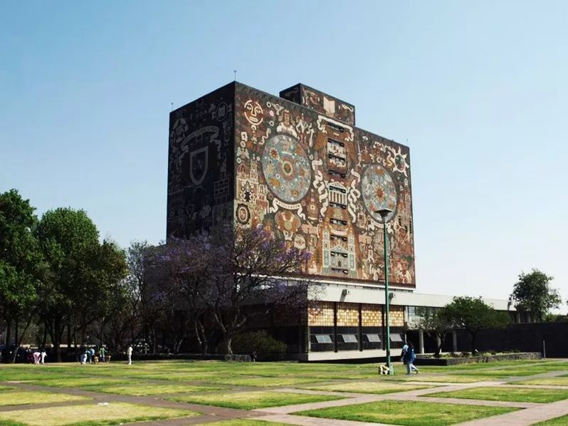 实用即理想,墨西哥建筑师的反乌托邦