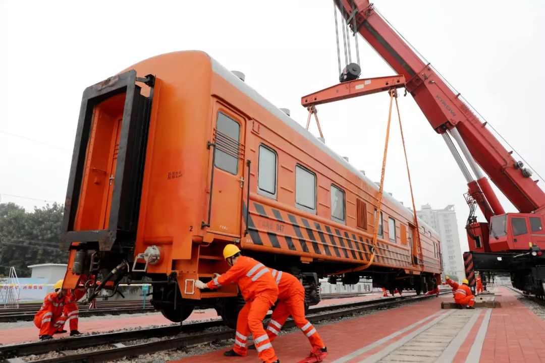 铁路军用特种车图片