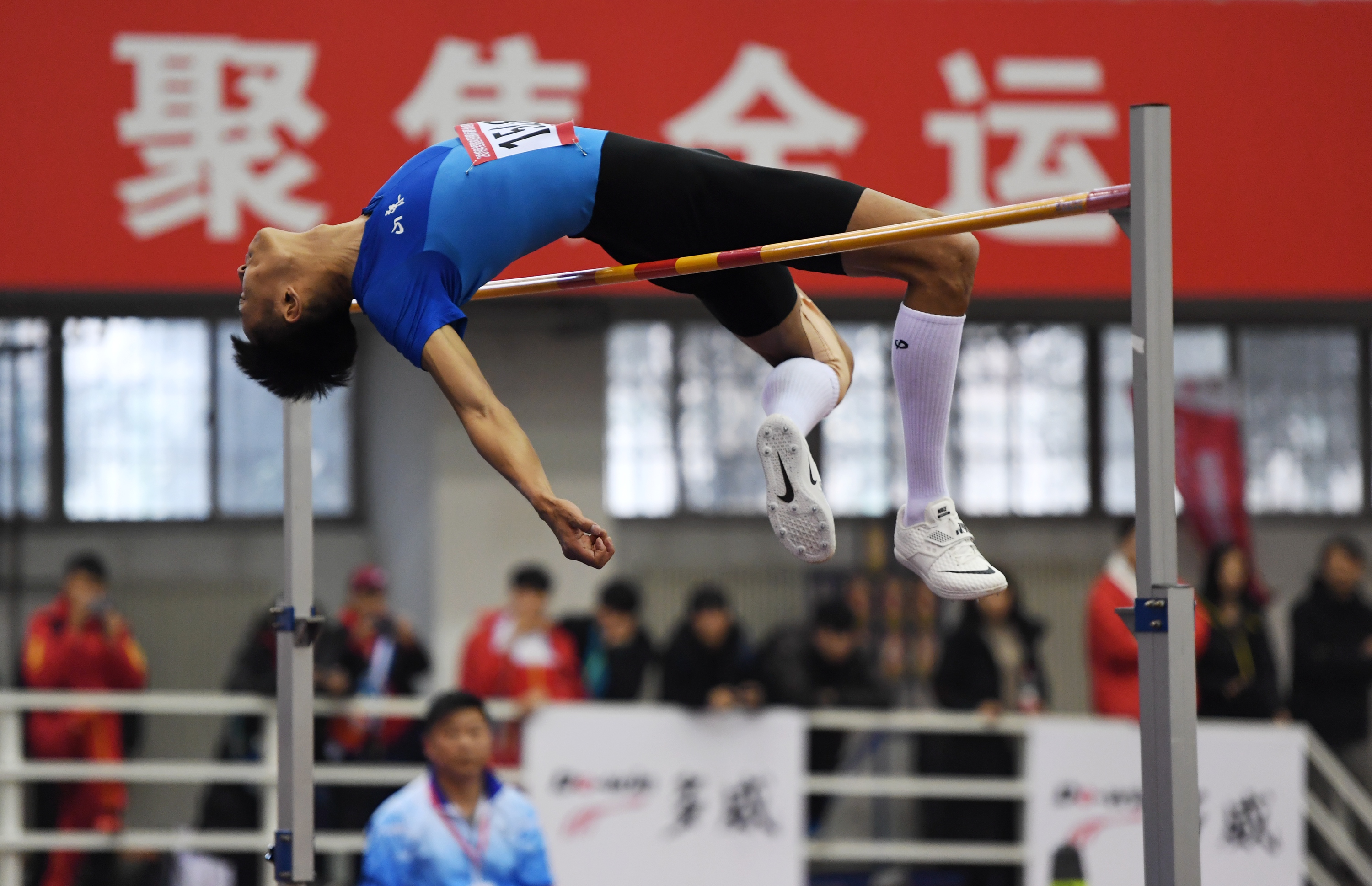 新华社照片,西安,2019年3月3日3月3日,山东选手孙钊在男子跳高决赛中