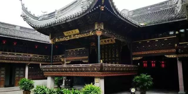 景點推薦:天一閣,慶安會館,老外灘,寧波博物館,東錢湖,河姆渡遺址.