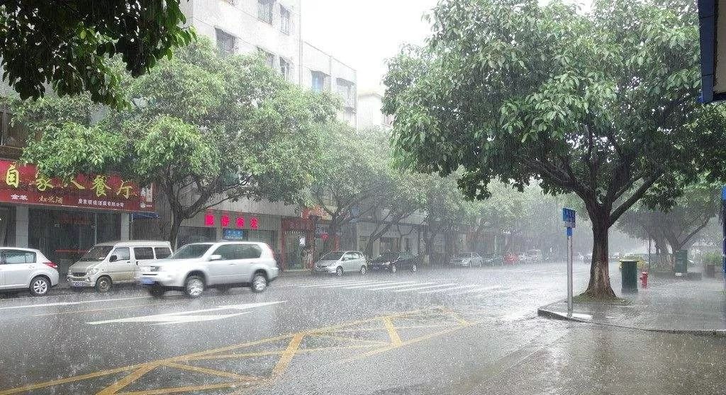 比大雨更恐怖的来了!阵雨,小雨,中雨轮番上阵