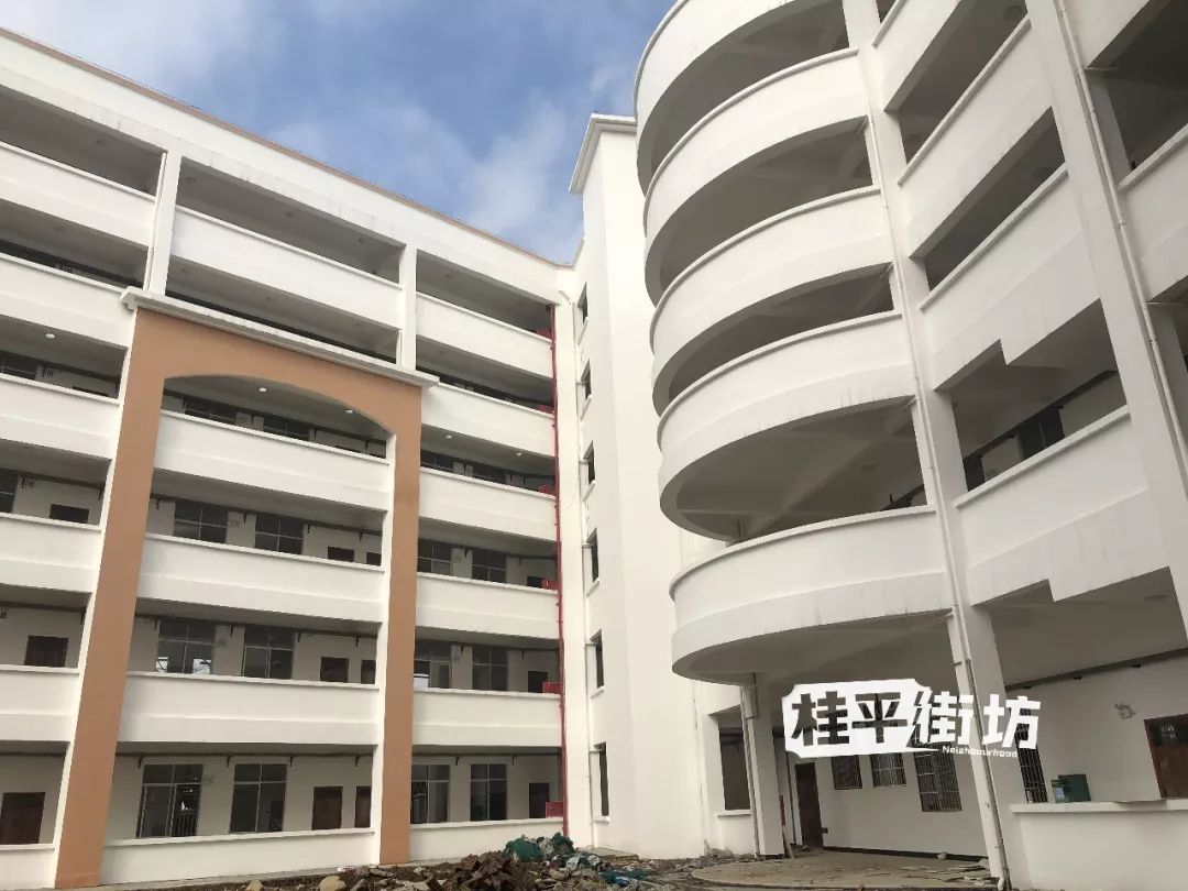 桂平市凤凰小学图片