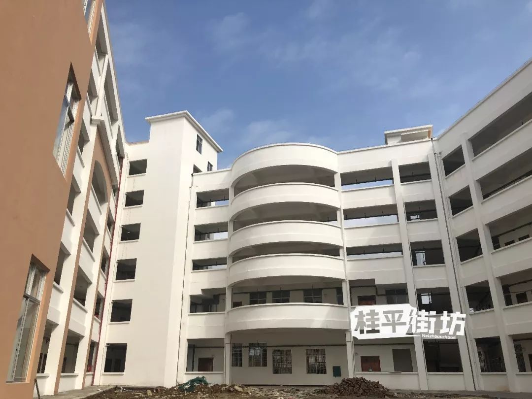 桂平市凤凰小学图片