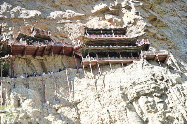 山西空中樓閣(懸空寺)