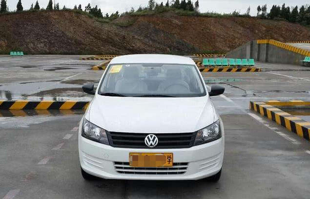 而駕校用車為什麼不用他們的車型?