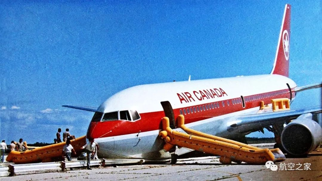 双发失效的波音767和创造客机无动力滑翔记录的加拿大航空143号航班