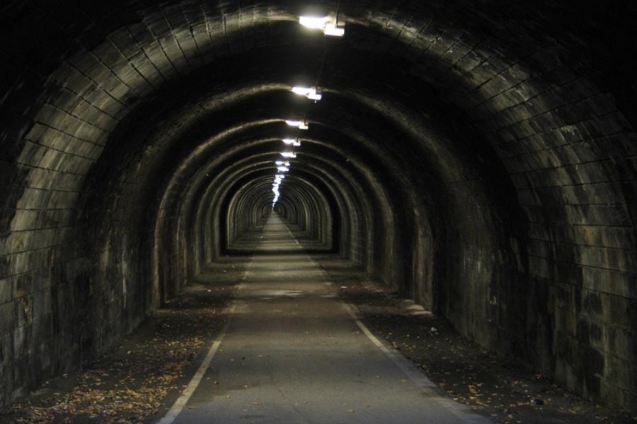 幽岭隧道图片