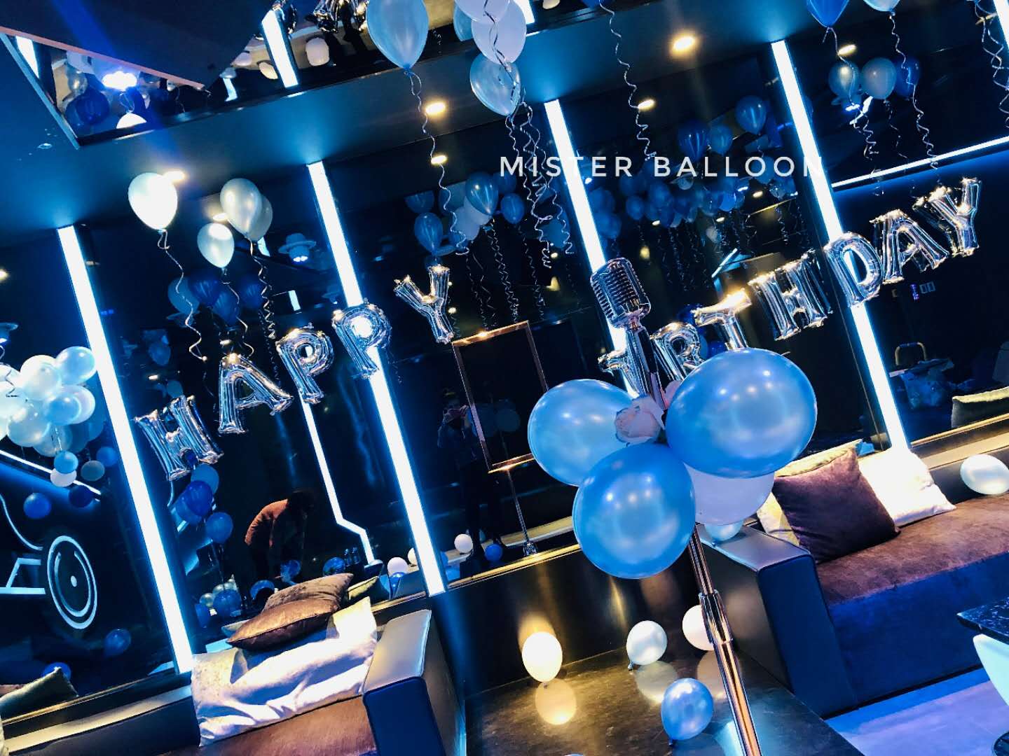 米斯特气球:株洲ktv歌厅生日包厢蓝色气球布置案例分享