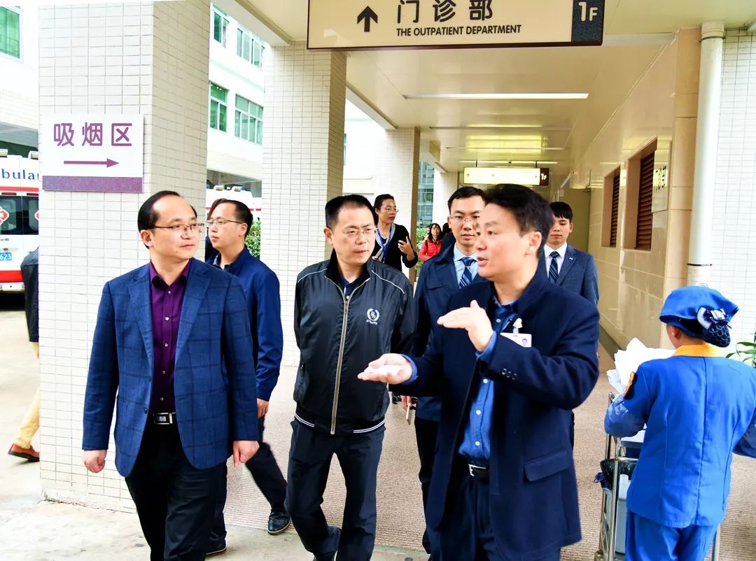 医院动态简讯二则重庆市江北区人大常委会主任刘渝平一行到我院考察