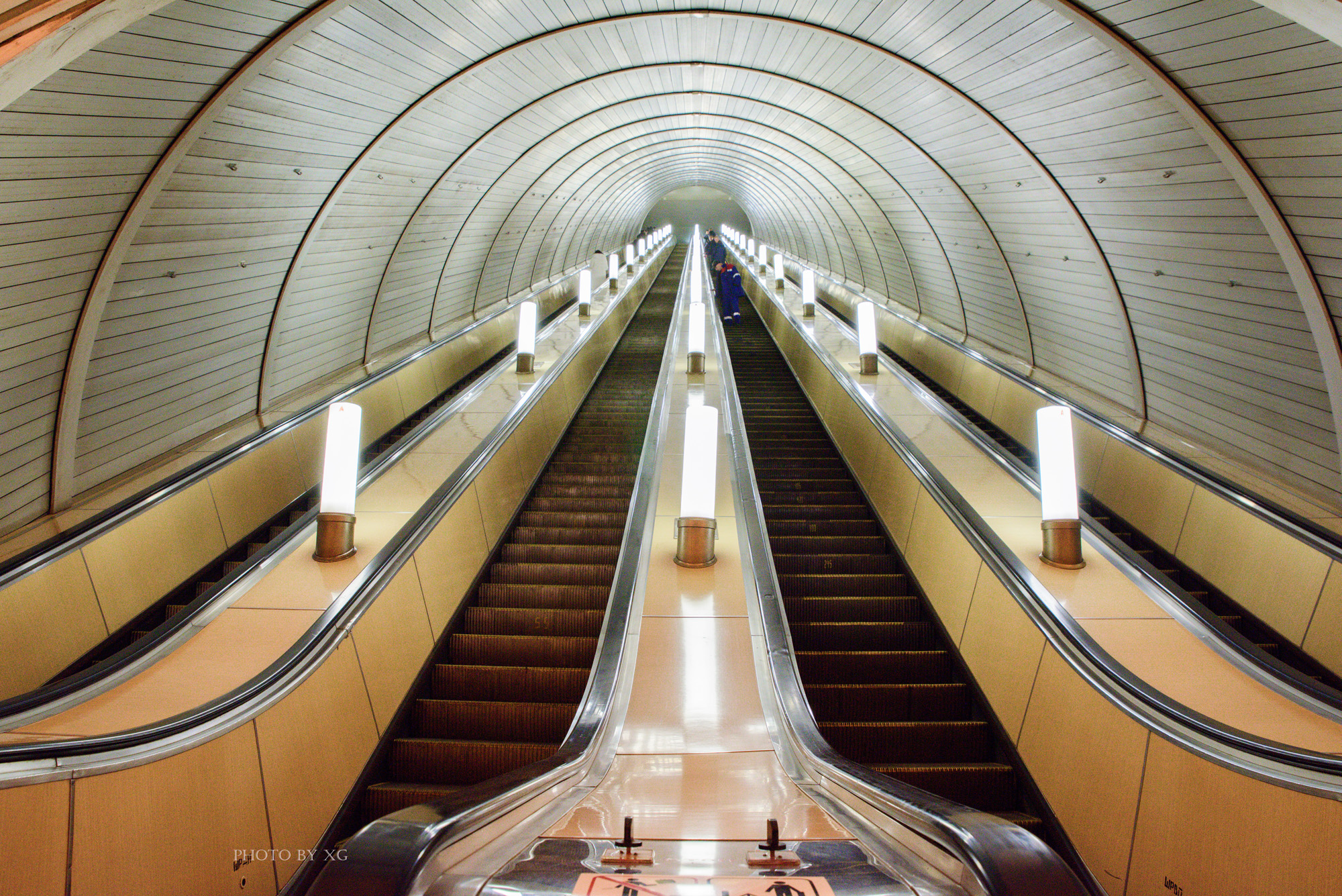 世界上规模最大的地铁,也被公认为世界上最漂亮的地铁就在莫斯科