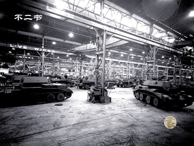 原创老照片:直击二战时期的美国军工厂,装甲怪兽的诞生地