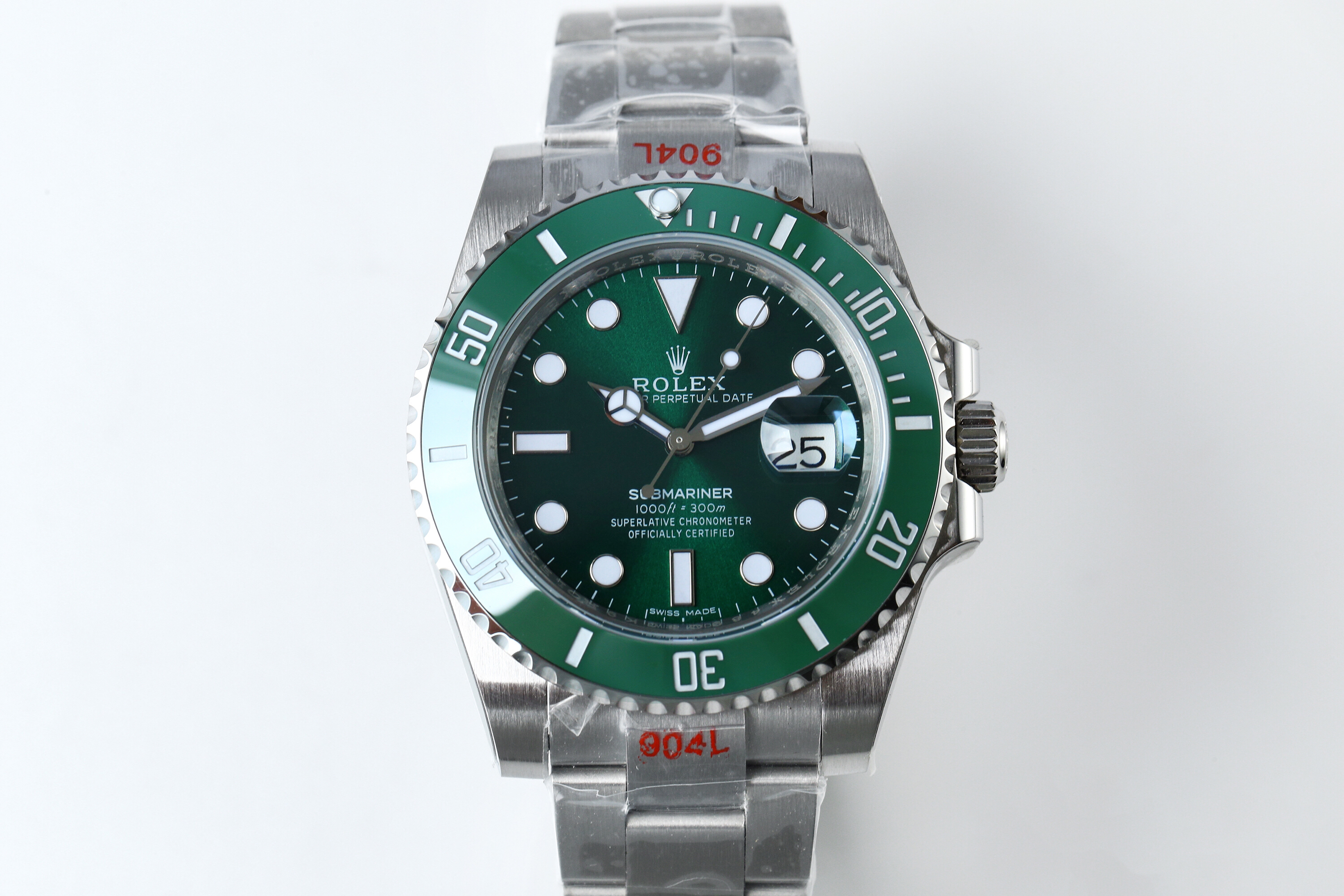 n厂版本作为手表中一项里程碑式的经典款,绿水鬼的炙热程度堪称一表