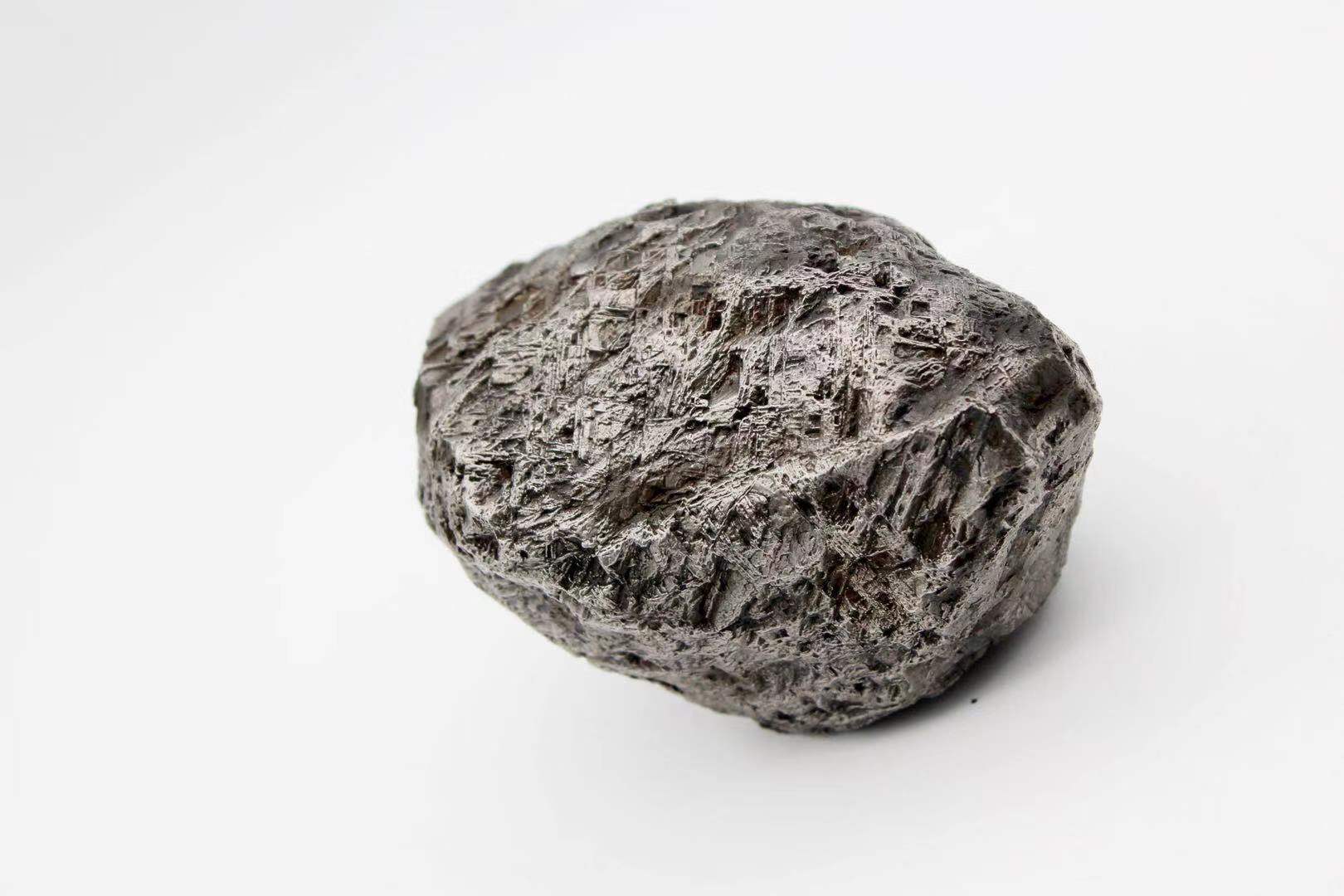 瑞典m铁陨石生锈图片