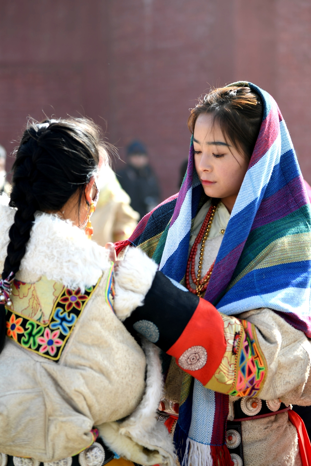 美丽的藏族女孩，漂亮-搜狐大视野-搜狐新闻