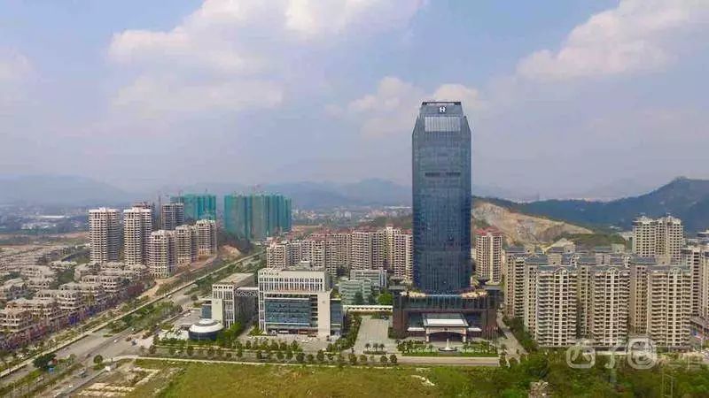 惠阳南站新城,由惠州市好益康饮食休闲有限公司建成,总建筑面积75600