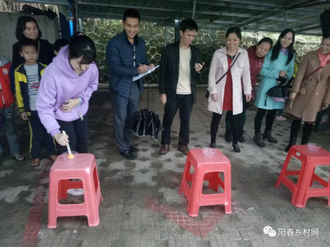 阳春双滘镇中心小学2019三八庆祝活动现场气氛热闹非凡