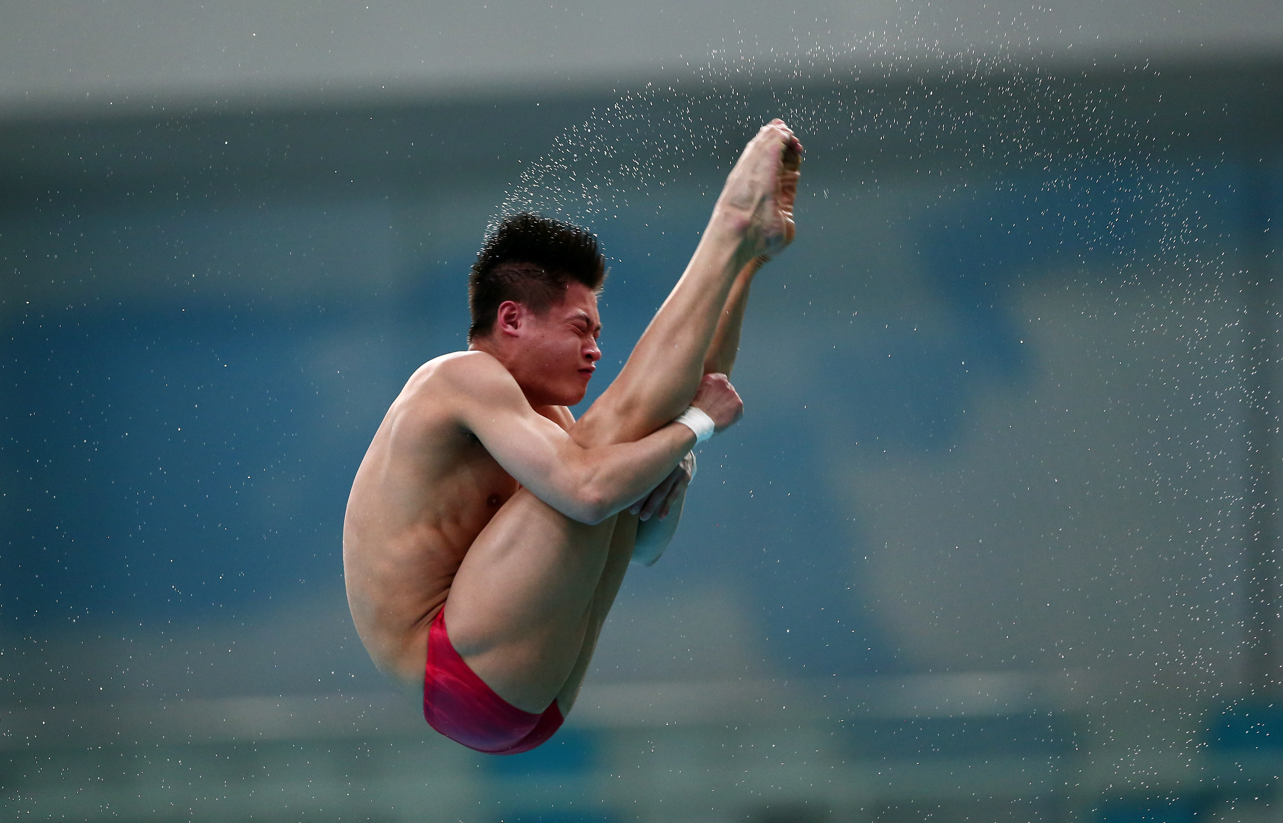 跳水国际泳联系列赛杨健获男子10米跳台冠军