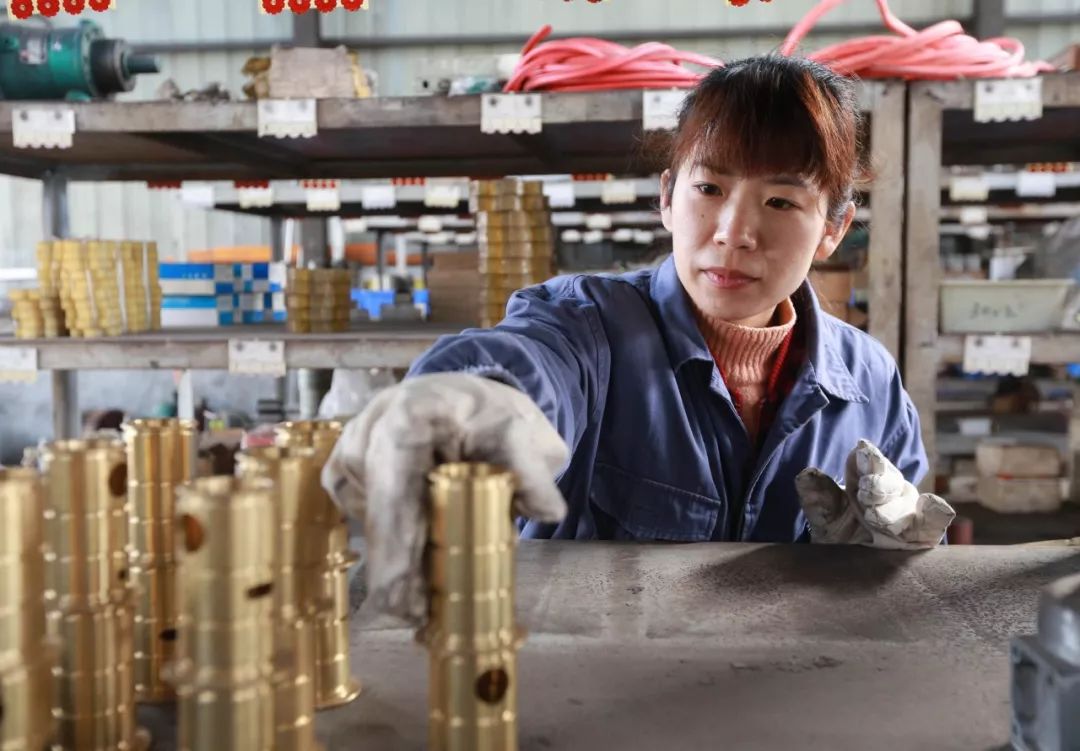 【女工风采】节日,她们在岗位中度过!