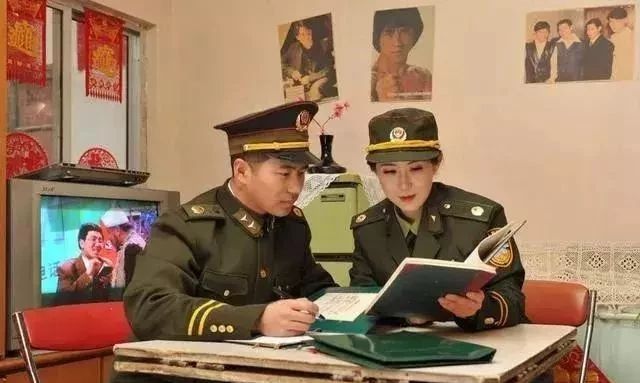 中国公安历年警服图片图片