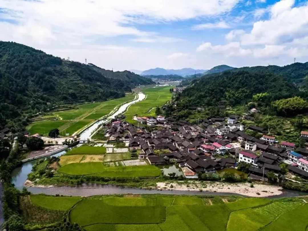 辰溪县修溪镇龚家湾村古建筑群(清)沅陵县沅陵镇辰州三塔(清)沅陵县