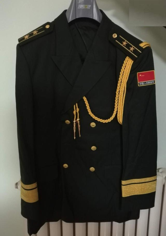 07式军服礼服图片