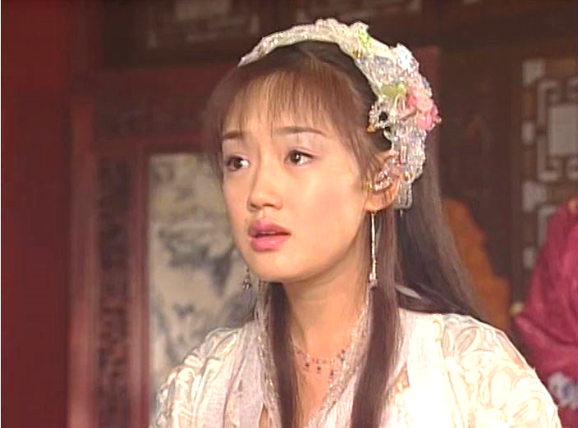 《机灵小不懂》中薛佳凝扮演李凤姐,其实李凤姐的家庭条件算不上有多