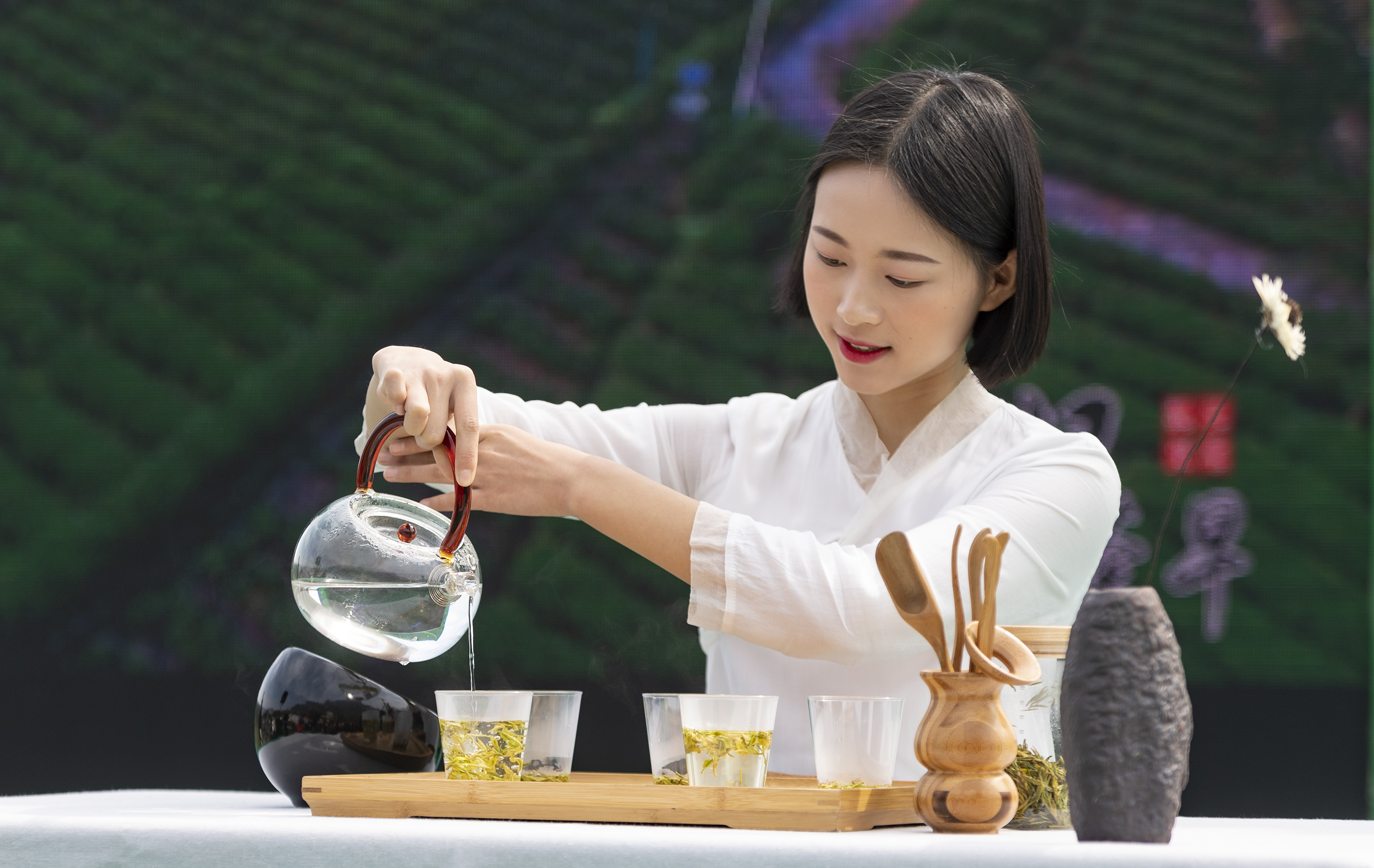 茶艺师仪容仪表图片