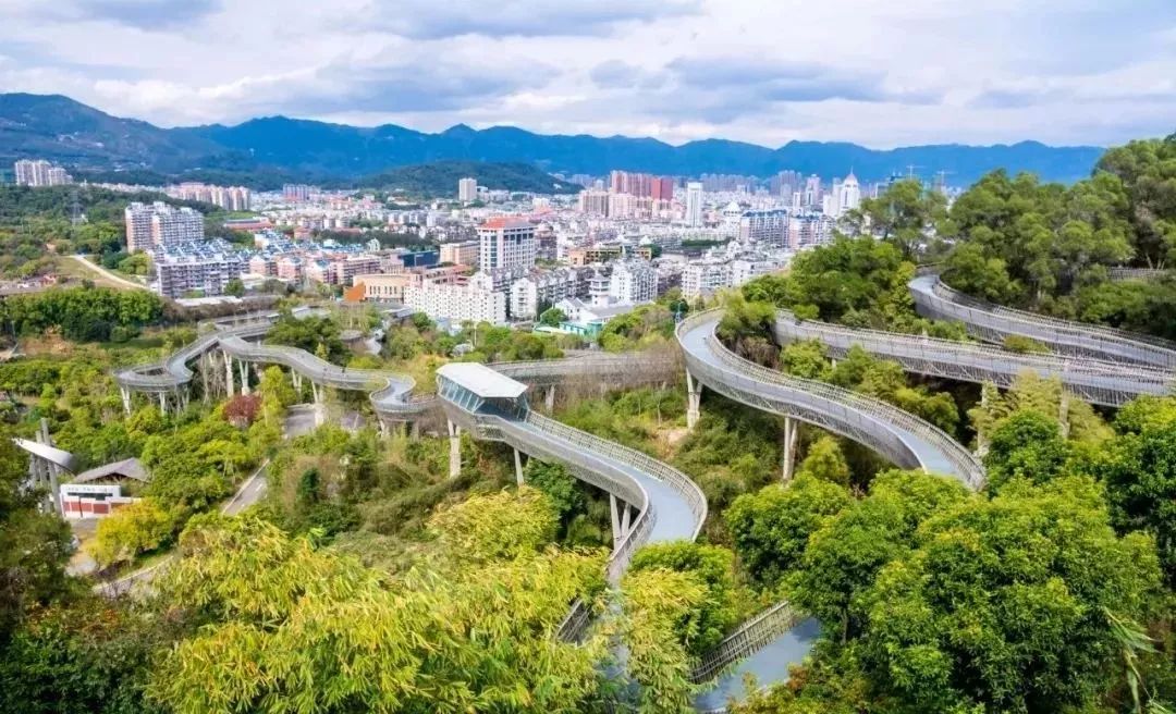 2,福州好玩的地方推薦4西湖公園西湖公園位於福州市西北部,有1700多年