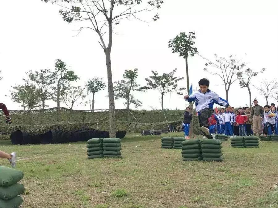 佛山三水綠湖溫泉拾貳季生態島2大2小親子套餐僅需499元套