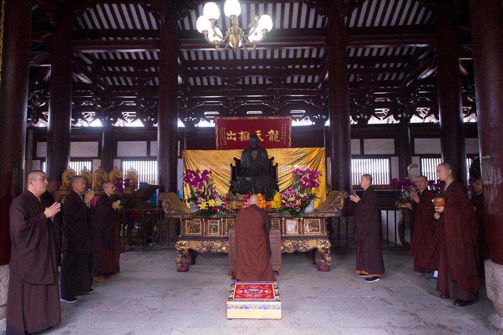 恭迎釋迦牟尼佛出家日暨六祖惠能大師聖誕光孝寺舉行上供法會